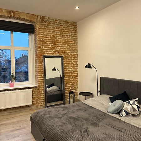 Apartment Vip Virmenska Street Lviv Buitenkant foto